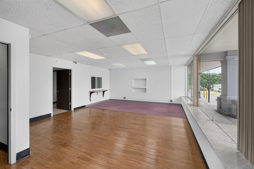 More Photos Of 4318-4348 Loughborough Ave, Saint Louis Unknown For Lease