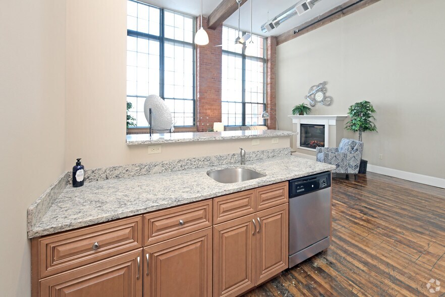 More Photos Of 99 Main St, Warren Apartments For Lease