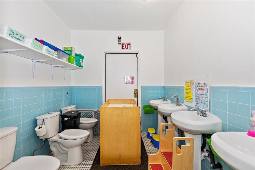 More Photos Of 1455 E Lynwood Dr, San Bernardino Schools For Sale