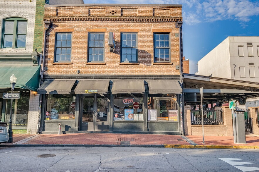 More Photos Of 209 W Congress St, Savannah Restaurant For Sale