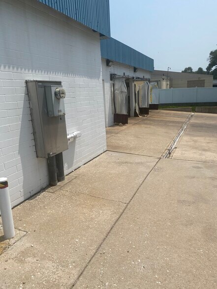More Photos Of 2217 Plainfield Rd, Crest Hill Carwash For Sale