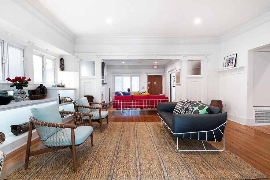 More Photos Of 1506 Crenshaw blvd, Los Angeles Office For Sale