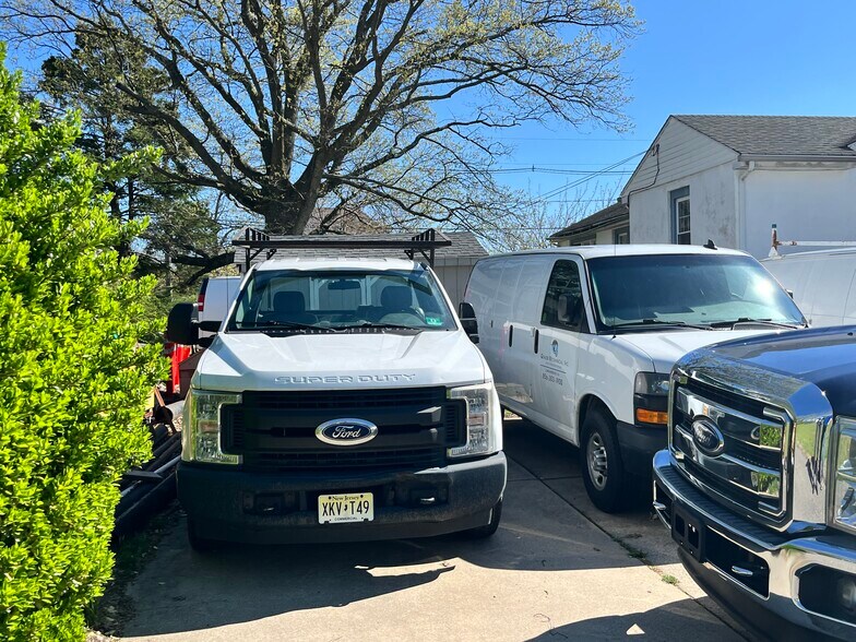 More Photos Of 1211 Cinnaminson Ave, Cinnaminson Warehouse For Lease