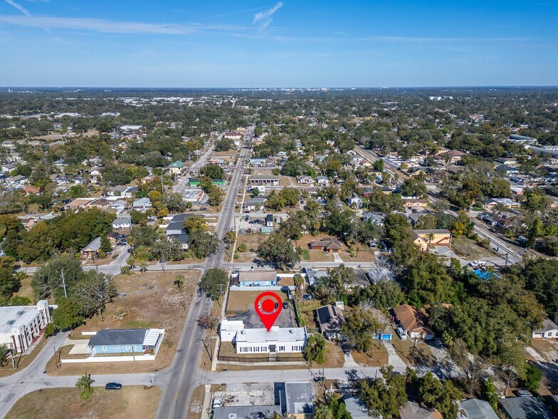 More Photos Of 3411 N 29th St, Tampa Office For Sale