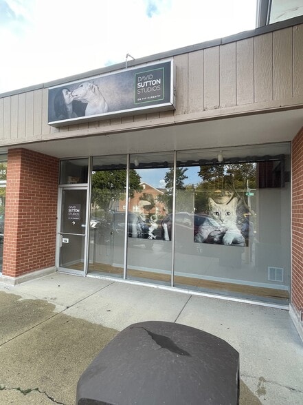 More Photos Of 3407-3421 Church St, Skokie Unknown For Lease