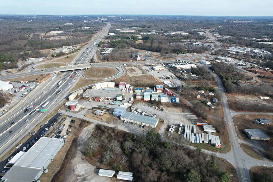 More Photos Of 15 Burty Rd, Piedmont Truck Terminal For Lease