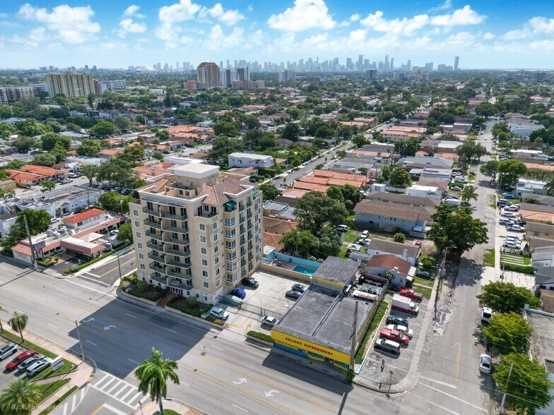 Primary Photo Of , Miami General Retail For Sale