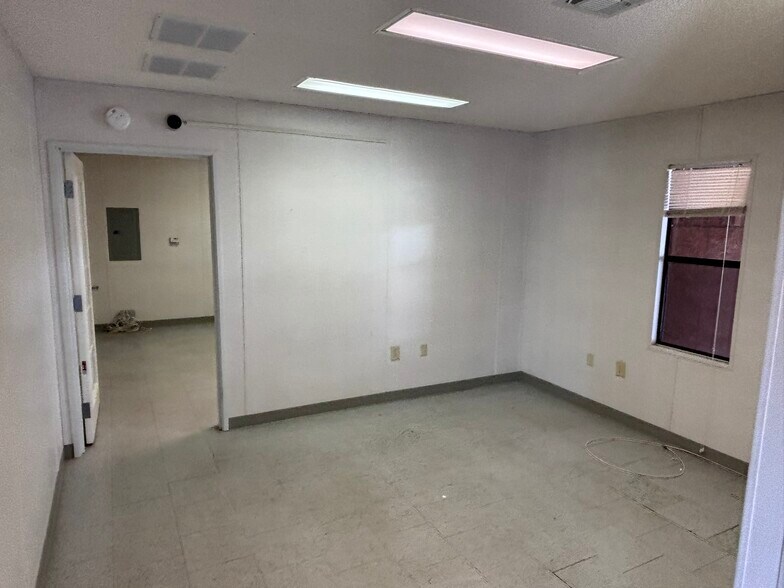 More Photos Of 19300 Valdosta Hwy, Valdosta Distribution For Lease