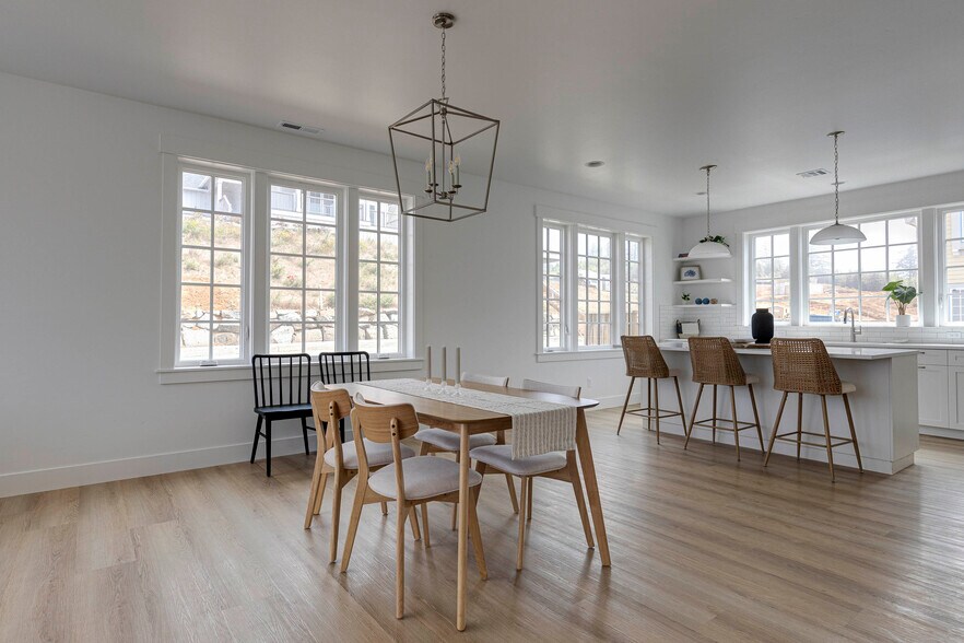 More Photos Of 1152 Seascape ave, Depoe Bay Apartments For Sale