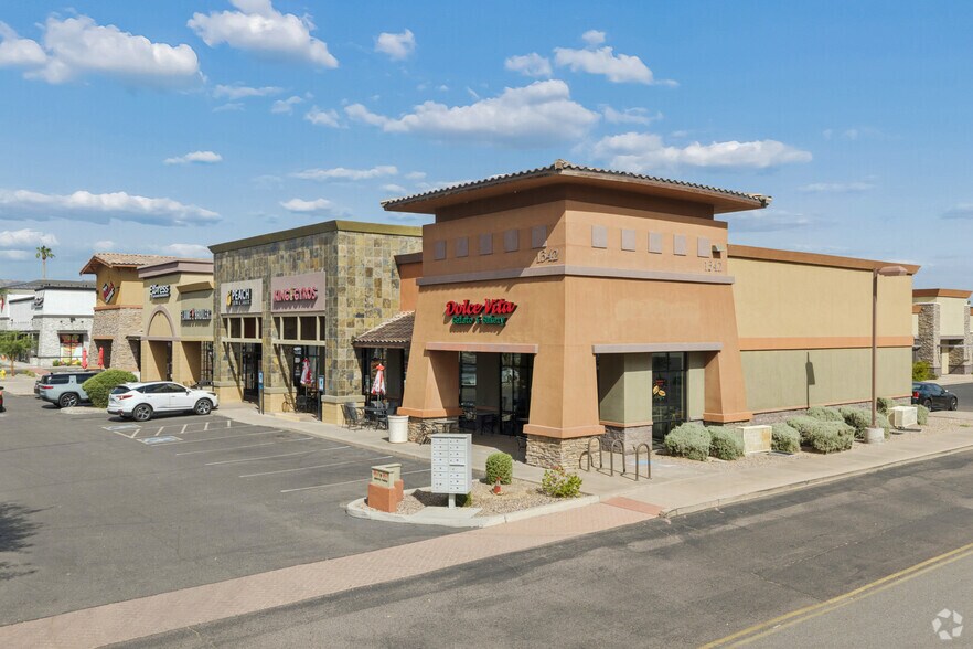 More Photos Of 1342 W Warner Rd, Tempe Unknown For Lease