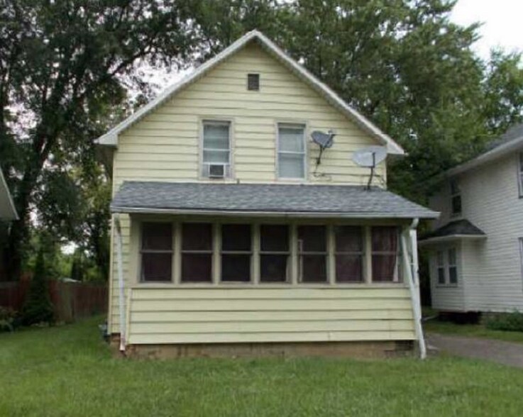 More Photos Of , Lima Multifamily For Sale