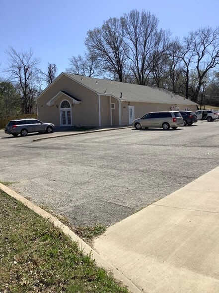 Primary Photo Of 4301 S Union Ave, Tulsa Specialty For Sale