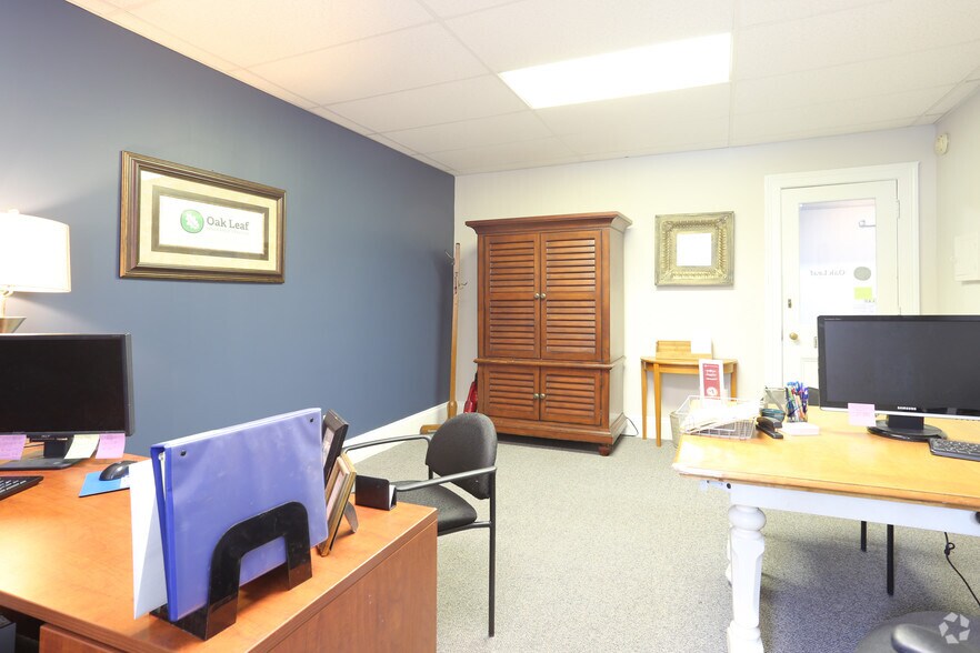 More Photos Of 16 N Goodman St, Rochester Medical For Lease