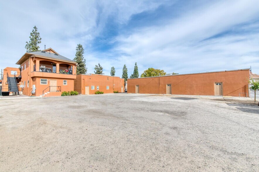 More Photos Of 1741-1743 Van Ness Ave, Fresno Storefront Retail Office For Lease