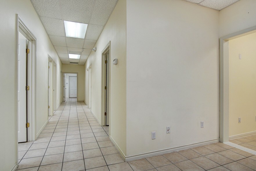 More Photos Of 20911 Kingsland Blvd, Katy Medical For Lease