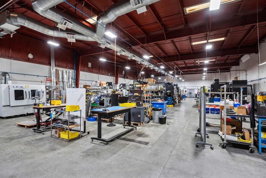 More Photos Of 894 Faulstich Ct, San Jose Warehouse For Sale