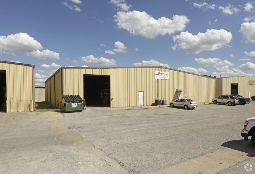 More Photos Of 9201 Brown Ln, Austin Warehouse For Sale