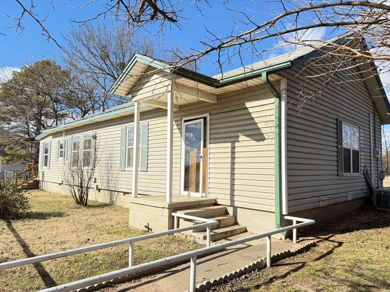 More Photos Of 12525 Old Highway 99, Seminole Warehouse For Sale