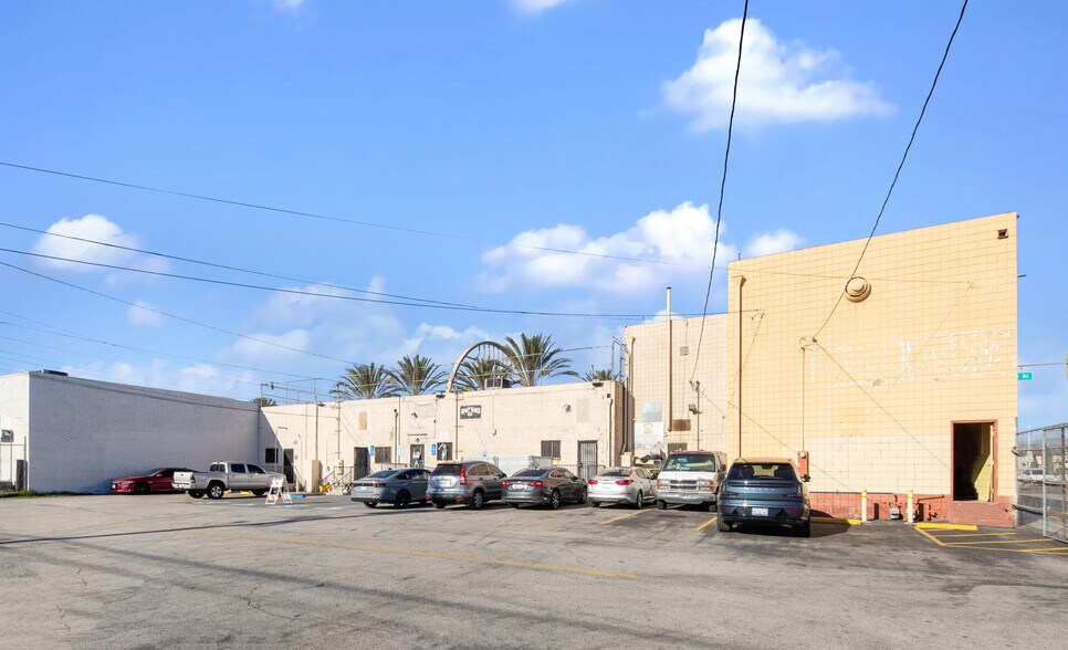 More Photos Of 4630 Whittier Blvd, Los Angeles General Retail For Sale