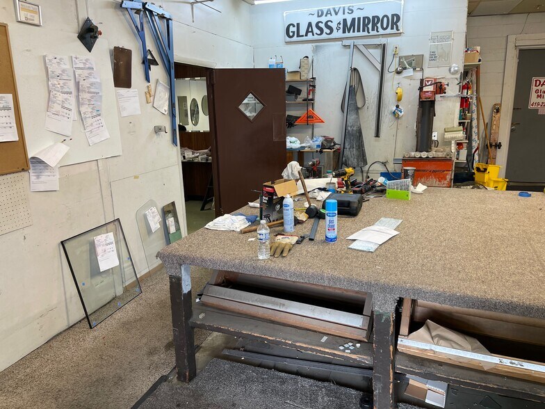 More Photos Of 1623 N Main St, Lima General Retail For Sale
