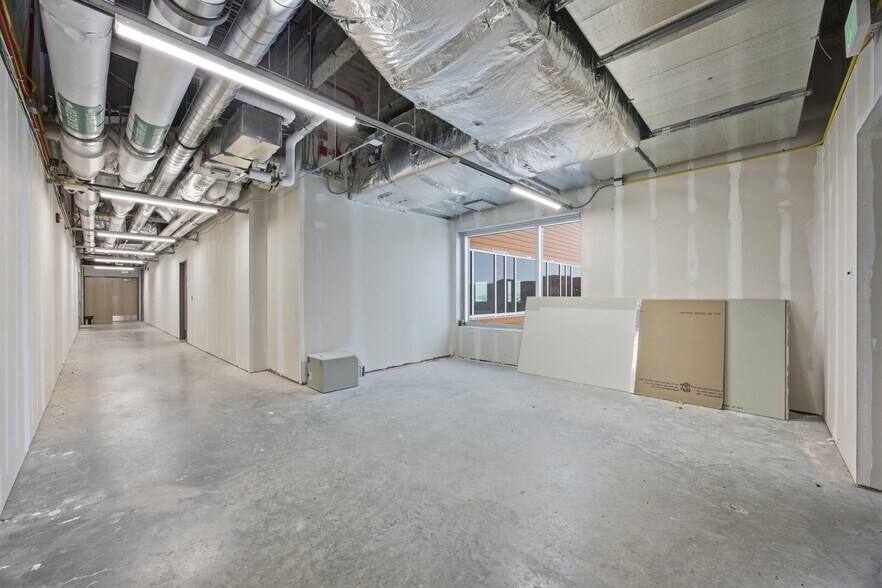 More Photos Of 350 23rd Ave E, West Fargo Healthcare For Lease