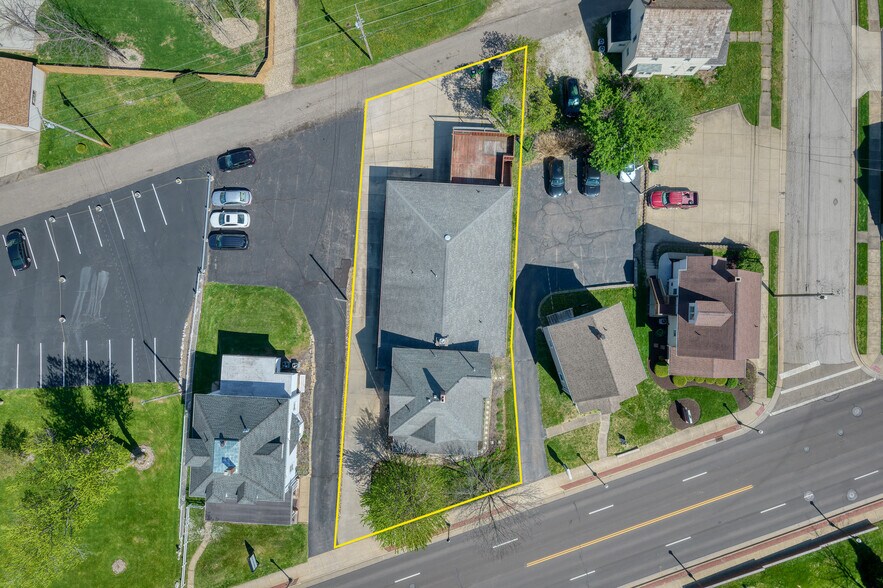 More Photos Of 832 S Main St, Canton Specialty For Sale