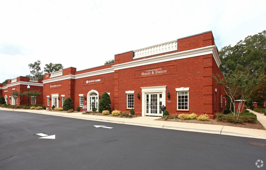 More Photos Of 3220 Prosperity Church Rd, Charlotte Office For Lease