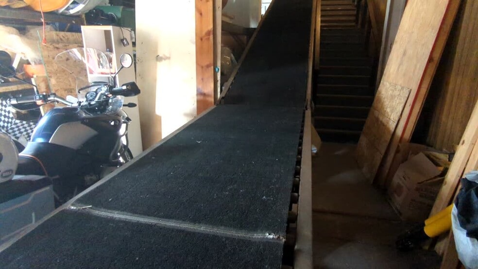 More Photos Of 603 Detroit St, La Porte Loft Creative Space For Sale