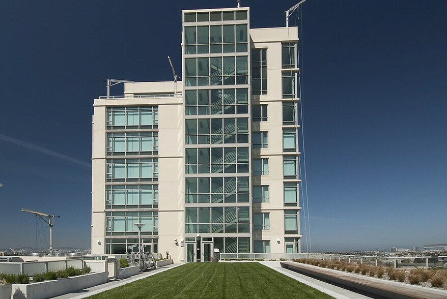 More Photos Of 100 Grand Ave, Oakland Apartments For Lease