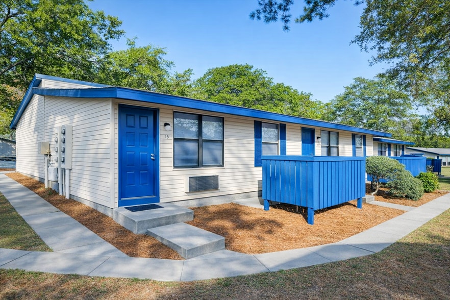 More Photos Of 4990 North Ln, Orlando Apartments For Sale