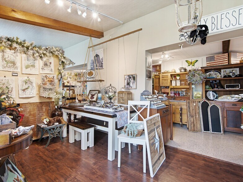 More Photos Of 425 S Ortonville Rd, Ortonville Freestanding For Sale