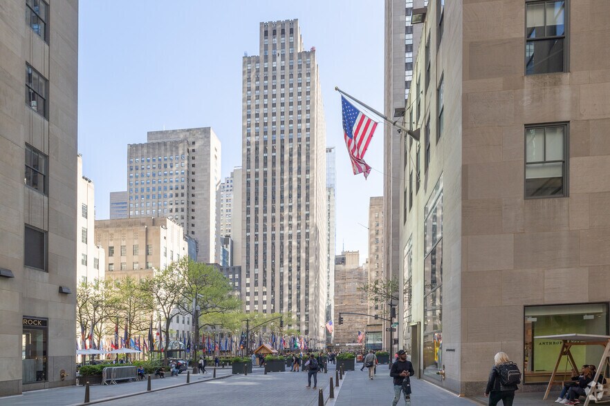 Primary Photo Of 1 Rockefeller Plaza, New York Office For Lease