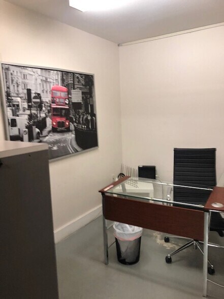 More Photos Of 10820 NW 138th St, Hialeah Warehouse For Lease