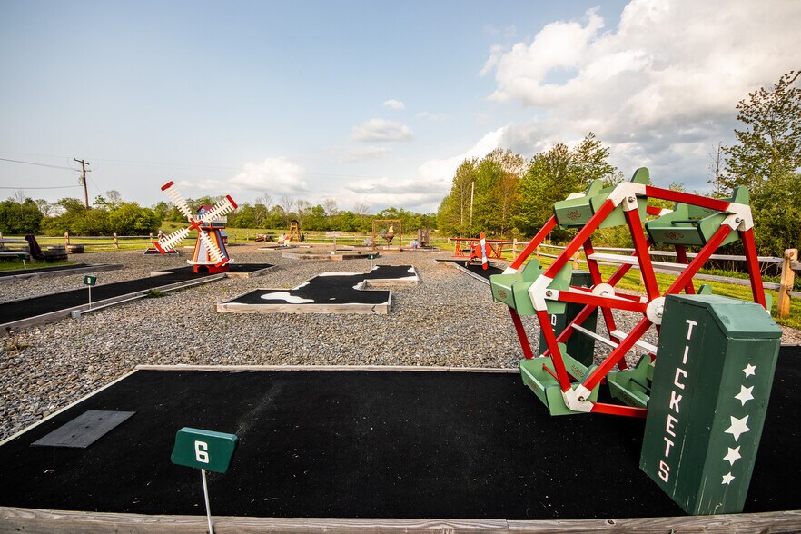 More Photos Of 1364 County Highway 12 rd, Mount Vision Storefront For Sale