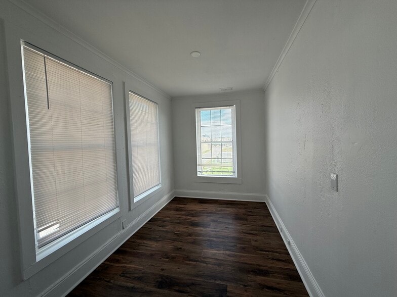 More Photos Of 150 Church St SW, Pelham Office Residential For Sale