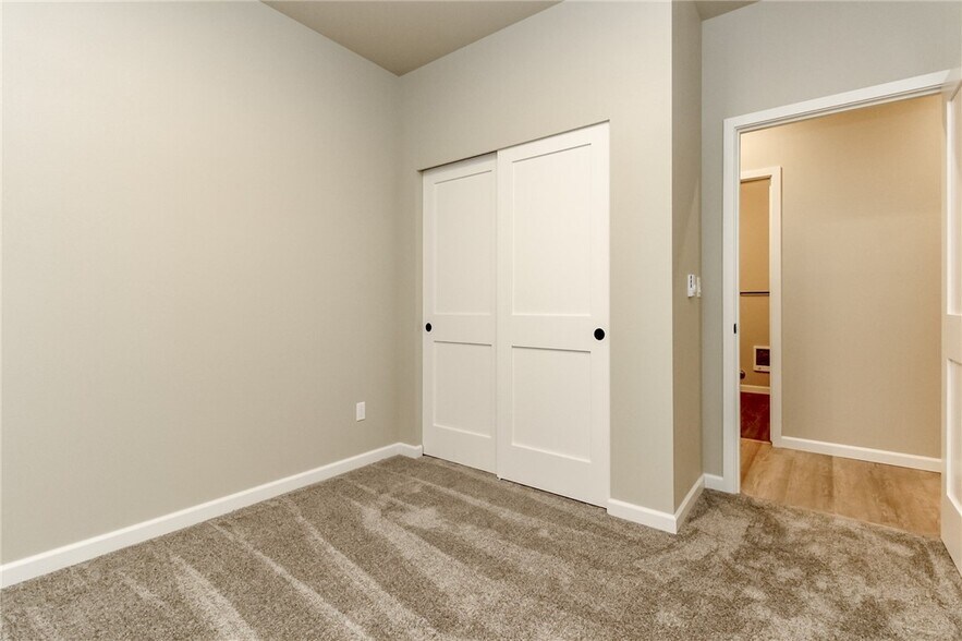 More Photos Of , Tacoma Multifamily For Sale