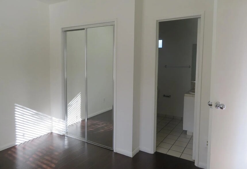 More Photos Of 5335 Harmony Ave, North Hollywood Apartments For Sale