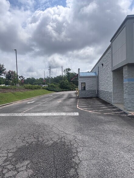 More Photos Of 4685 Highway 17, Helena General Retail For Sale