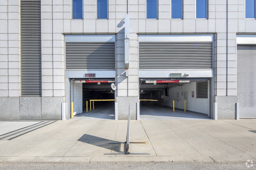 More Photos Of 301 E 4th St, Cincinnati Office For Lease