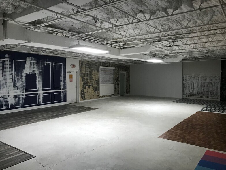 More Photos Of 1016 W Church St, Orlando Showroom For Lease