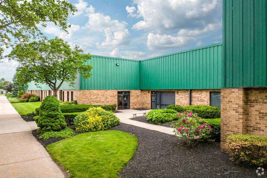 Primary Photo Of 60 Chapin Rd, Pine Brook Unknown For Lease