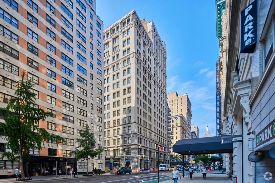 More Photos Of 100-104 5th Ave, New York Office For Lease