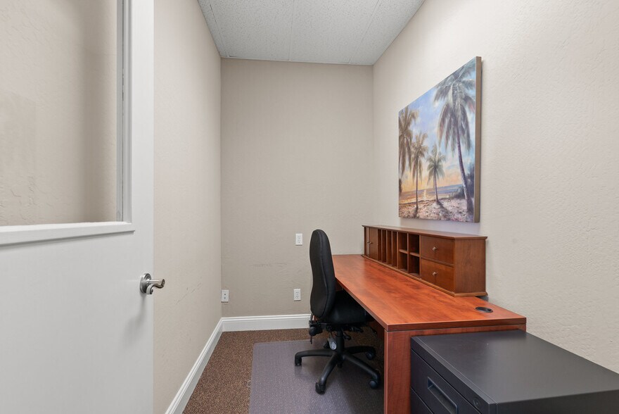 More Photos Of 129 Water St, Santa Cruz Office For Lease