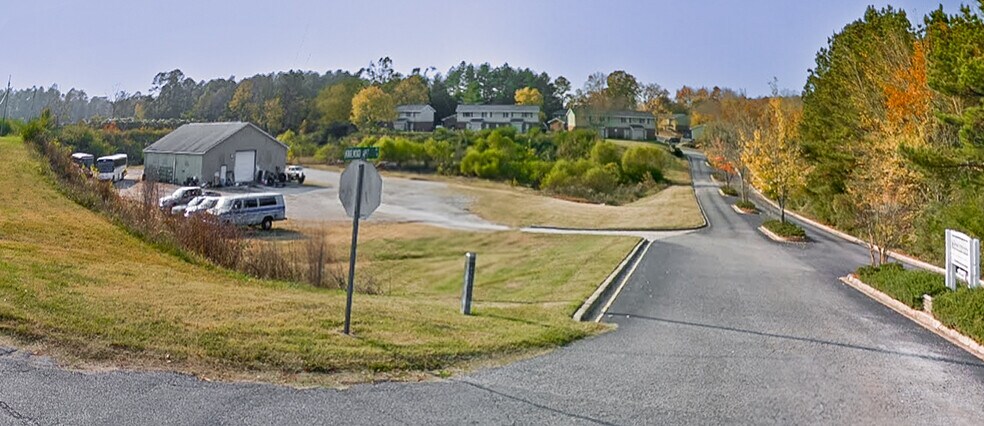 More Photos Of 217 Knollwood Apartments dr, Lancaster Warehouse For Sale
