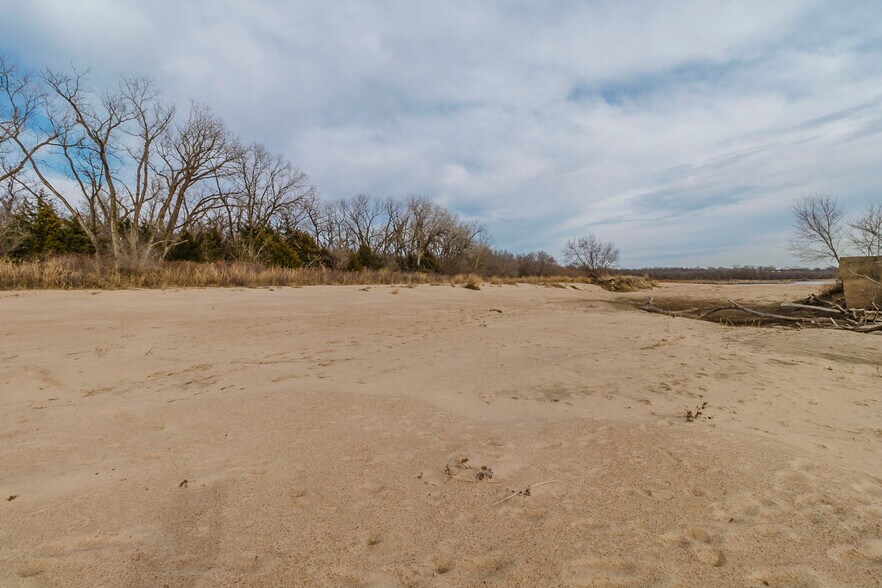 More Photos Of 79+/- Acres on 272nd Rd. Rd @ 41st Rd, Arkansas City Land For Sale