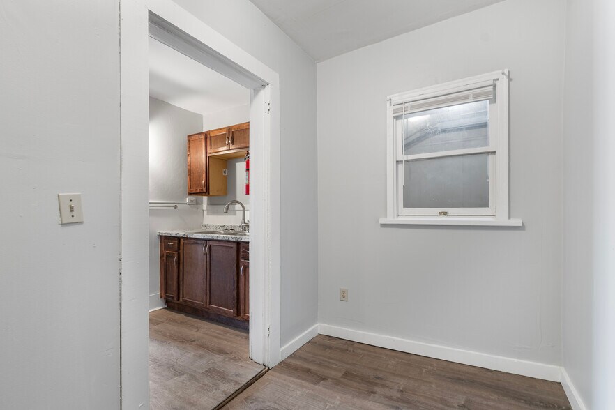 More Photos Of 4 Elm St, Lancaster Apartments For Sale