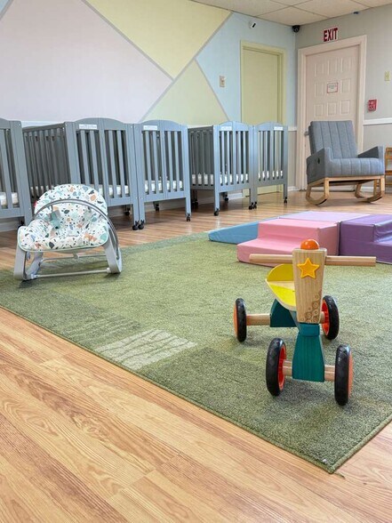 More Photos Of 3001 Johnson Ferry Rd, Marietta Daycare Center For Lease