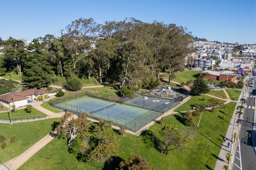 More Photos Of 1644 Taraval St, San Francisco Office For Sale