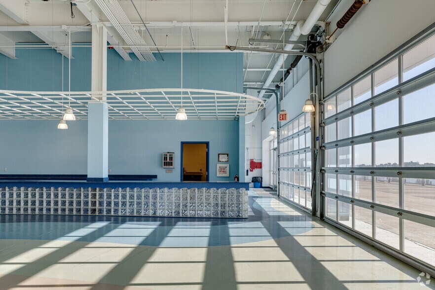 More Photos Of 2380 Military St, Port Huron Industrial For Sale