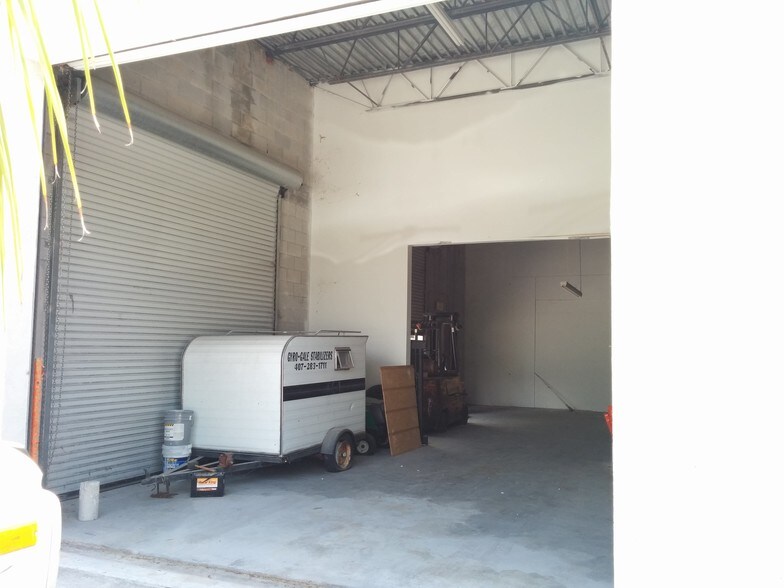More Photos Of 845 Pop Tilton Pl, Jensen Beach Warehouse For Lease